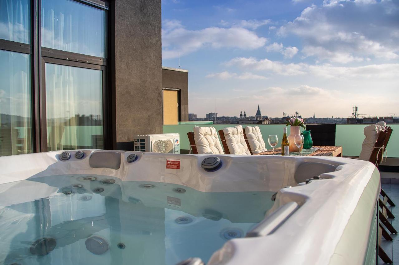 Centropolitan Penthouse #Jacuzzi #Freeparking Lejlighed Budapest Eksteriør billede